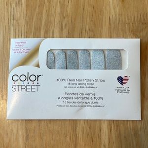 Color Street Nail Polish Strips Sparkly Silver